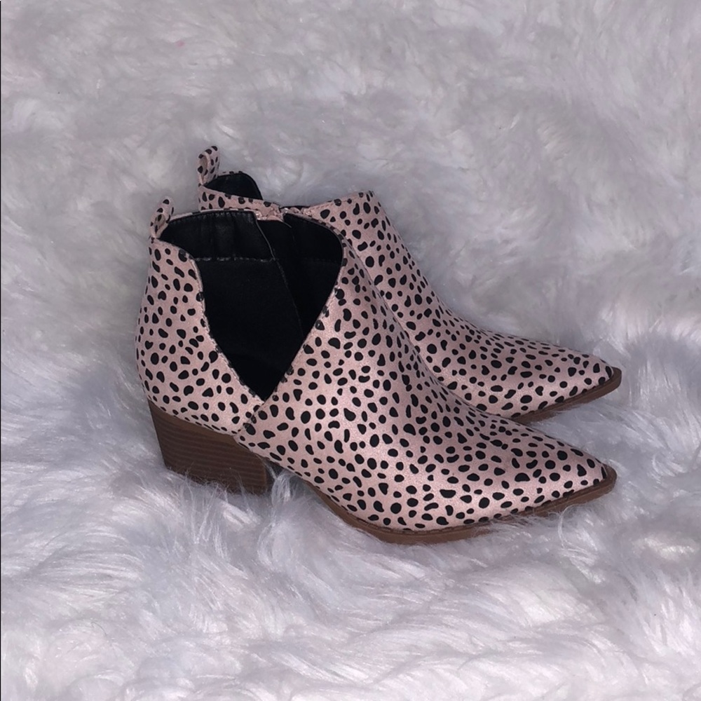 NWOT Animal Print Booties